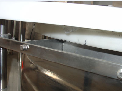 Monoblock Fill Plug Cap Machine, DYG